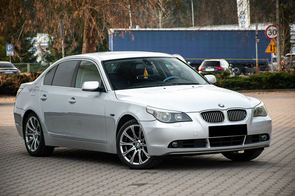 BMW 5 Series E60/E61 (2003-2010) 2003