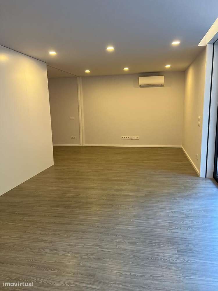 Mira Parque Residence_Studio na cobertura com generoso terraço recuado-14