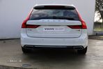 Volvo V90 2.0 T8 Momentum Plus AWD Geartronic - 4