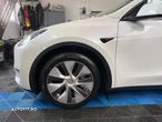 Tesla Model Y Long Range Dual Motor AWD - 12