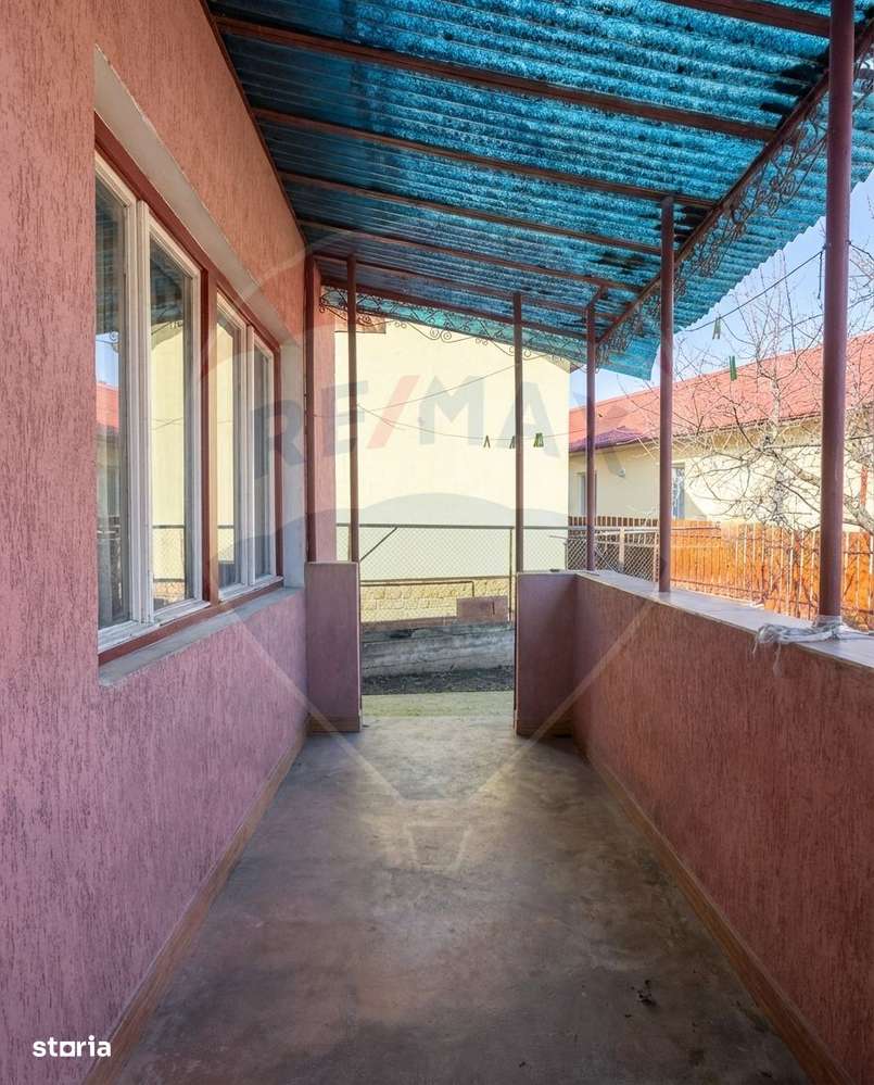 Casă cu 3 camere - str. Primaverii-11