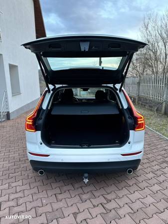 Volvo XC 60 D4 AWD Geartronic Momentum - 10