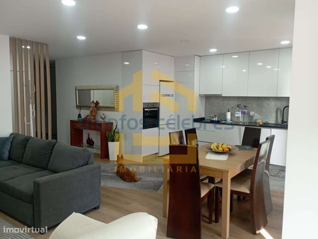 Apartamento T3 Totalmente Renovado com Terraço Privativo - Centro d...-5