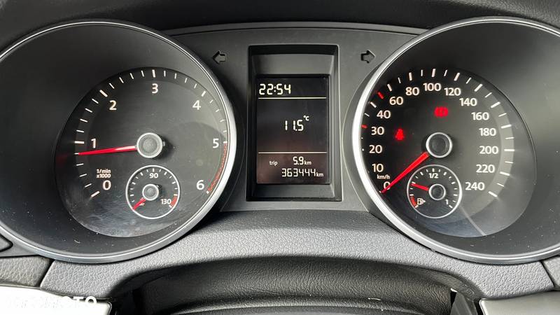 Volkswagen Golf VI 2.0 TDI Comfortline - 13