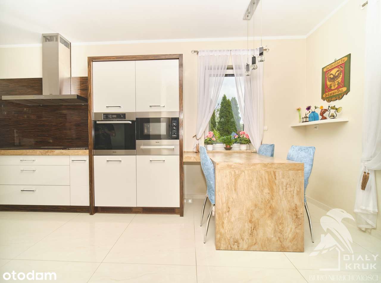 Piękny Dom pod Toruniem z prywatnym lasem – Okazja!-12