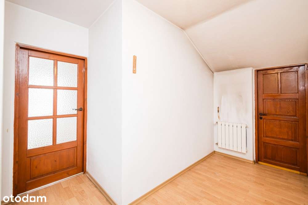 Dom jednorodzinny z ogrodem i garażem na granicy Krakowa i Wieliczki-10