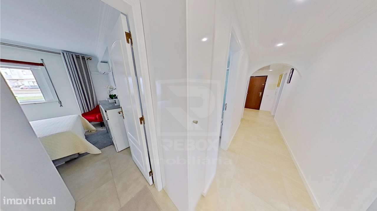 Apartamento T4, lavandaria e excelente aproveitamento do espaço-15