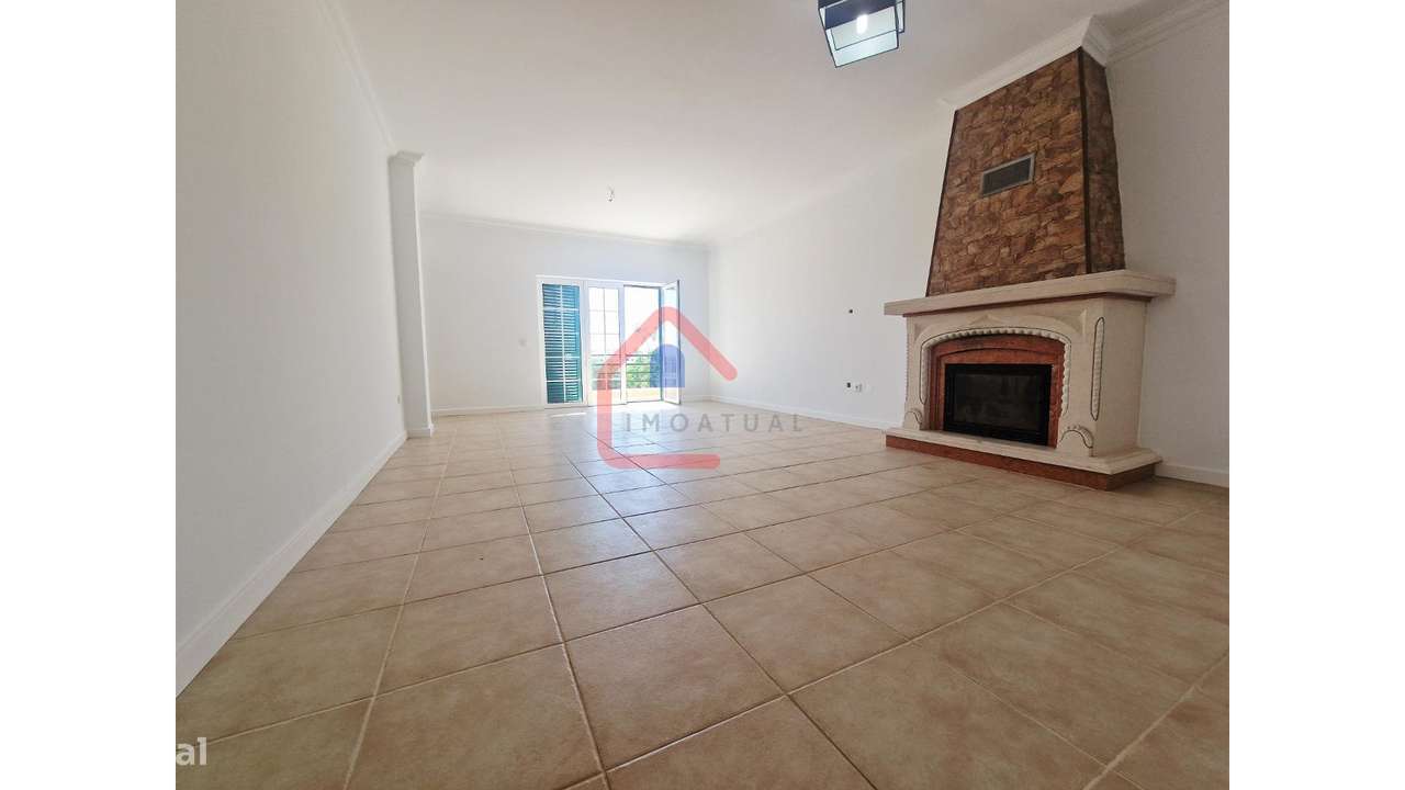 Apartamento T4 em  GAMBIA-PONTES-ALTO DA GUERRA-13