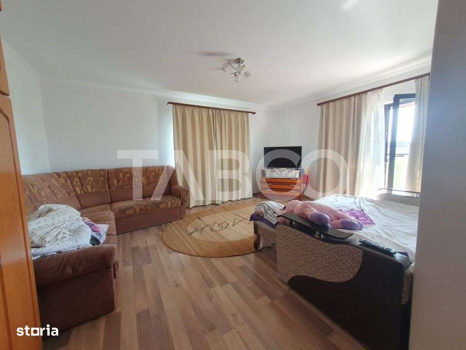 Casa 5 camere 3 bai 2 terase garaj magazie de vanzare 180 mp utili-10
