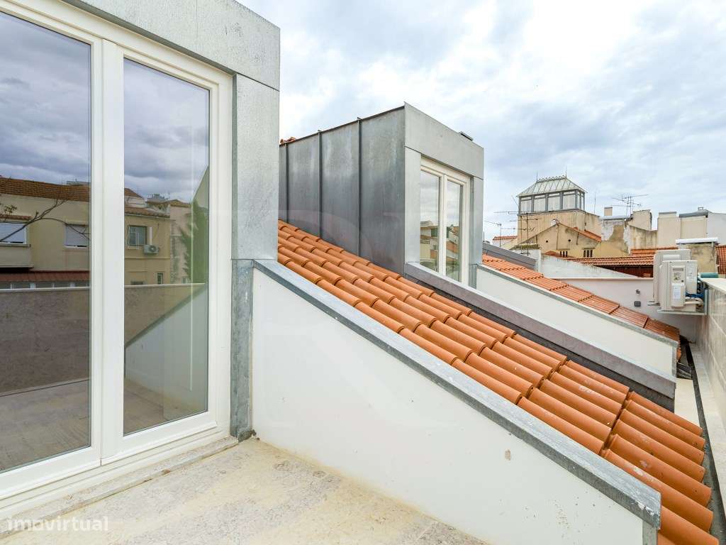 Penthouse T3 Duplex Com Terraco E Vistas Sobre Lisboa