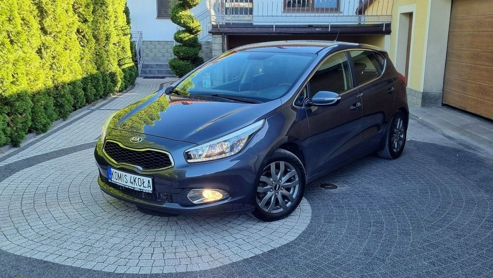 Kia Ceed II 2013