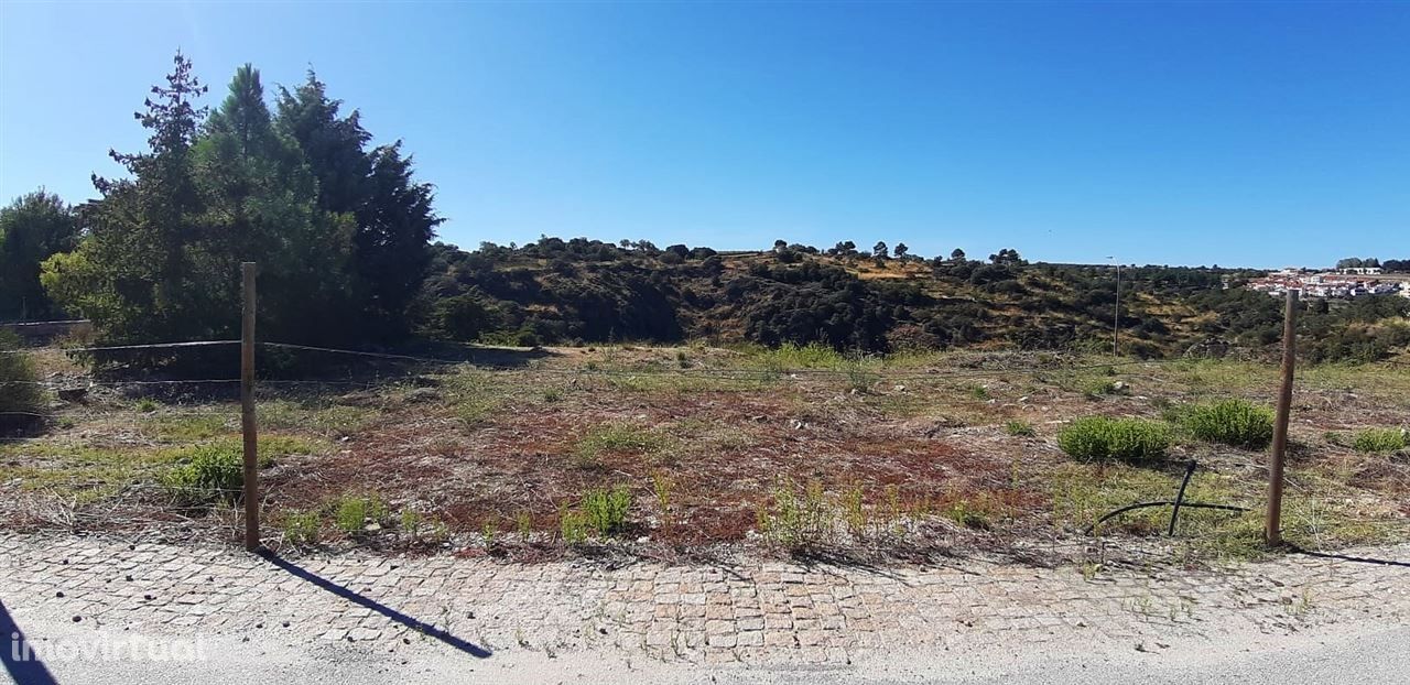 Lote para construção, Bairro Verde, Miranda do Douro