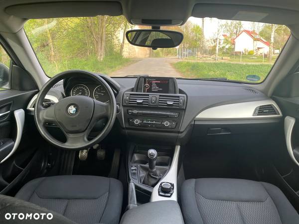 BMW Seria 1 114i - 13