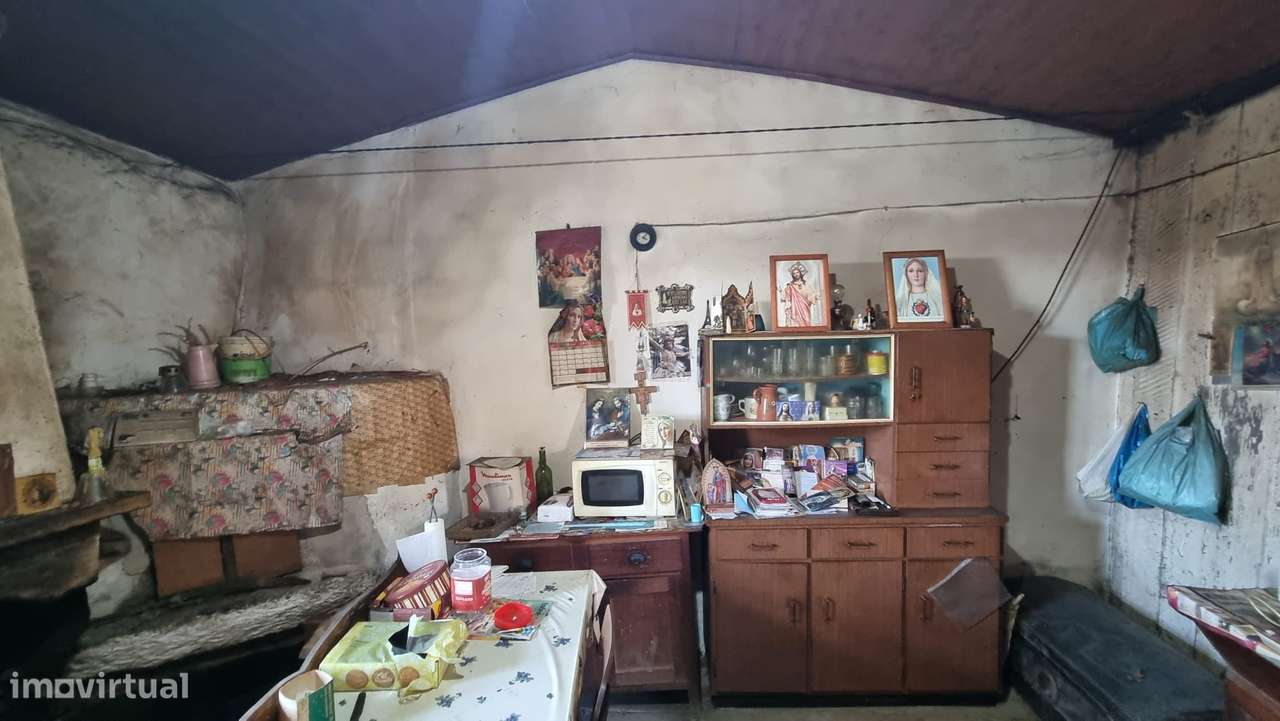 Moradia para Restaurar T2 Venda em Cantelães,Vieira do Minho-17