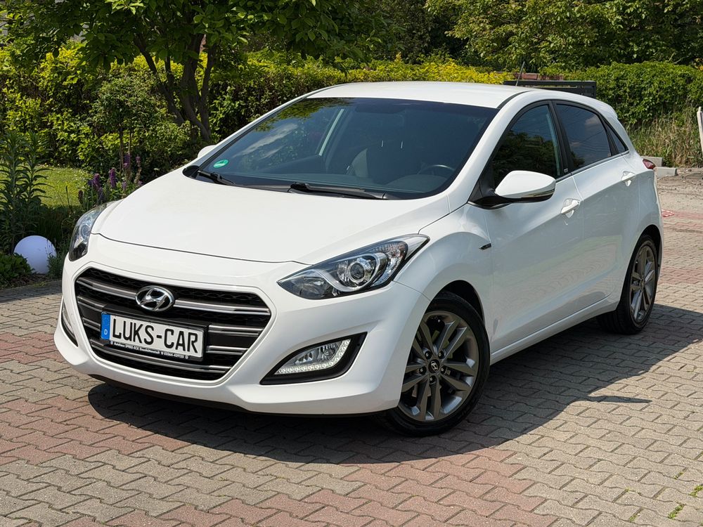 Hyundai i30 II blue 1.6 GDI Passion 2016
