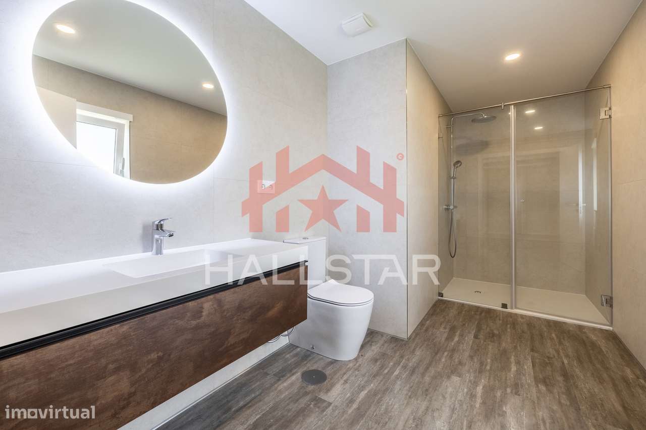 Moradia de Luxo T4 / Lote com 890m² / Marinha Grande-40