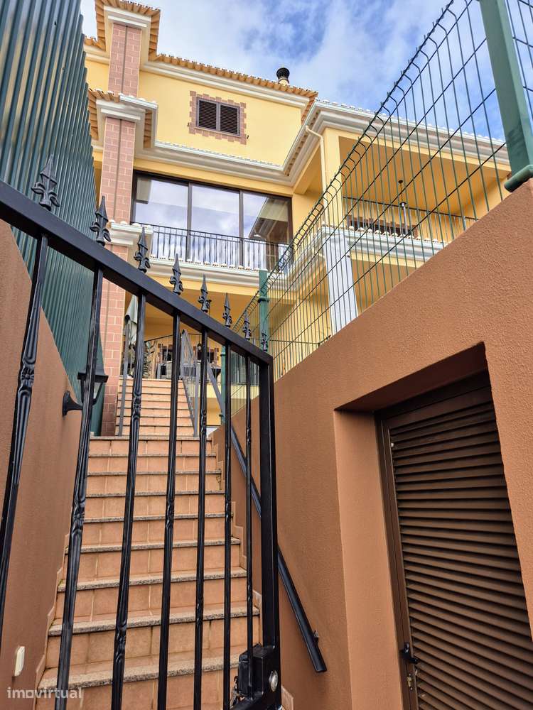 Moradia com Piscina em Condominio Privado - Grande imagem: 3/19