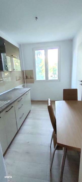 Berceni(Straja) ap. 3 camere,renovat,comision 0%-3