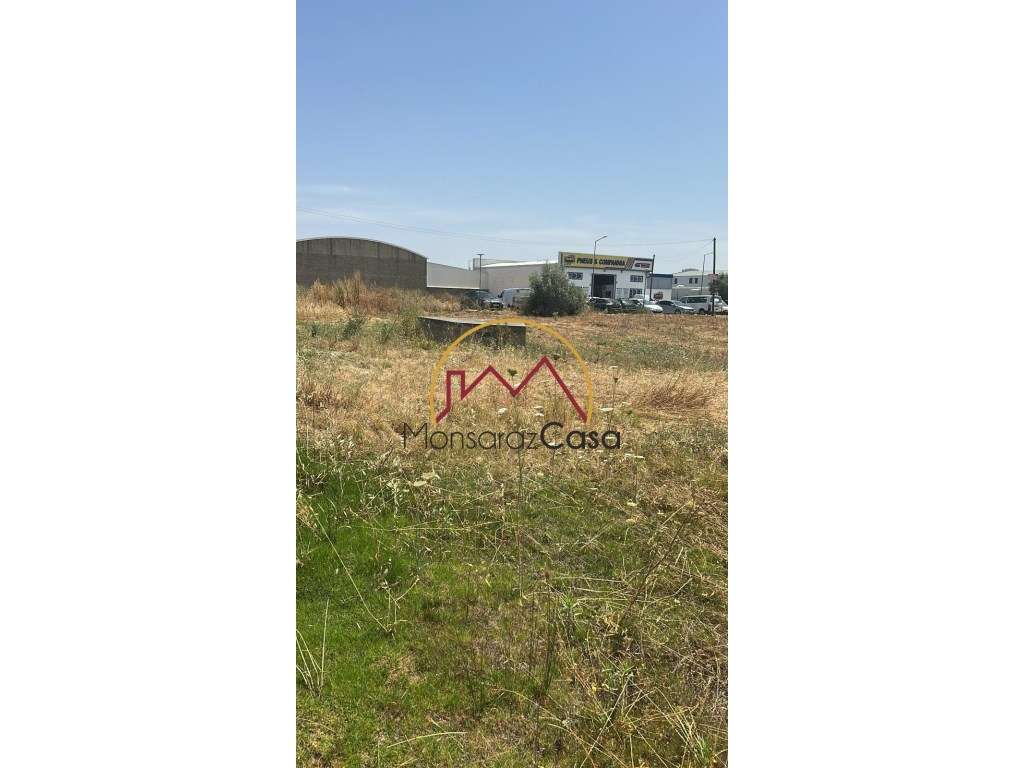 Terreno em Reguengos de Monsaraz na Zona Industrial - Grande imagem: 4/4