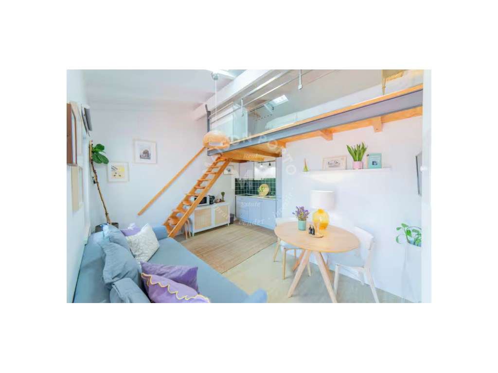 Apartamento T0 Mezzenine Totalmente Mobilado e Equipado próximo a F... - Grande imagem: 4/17