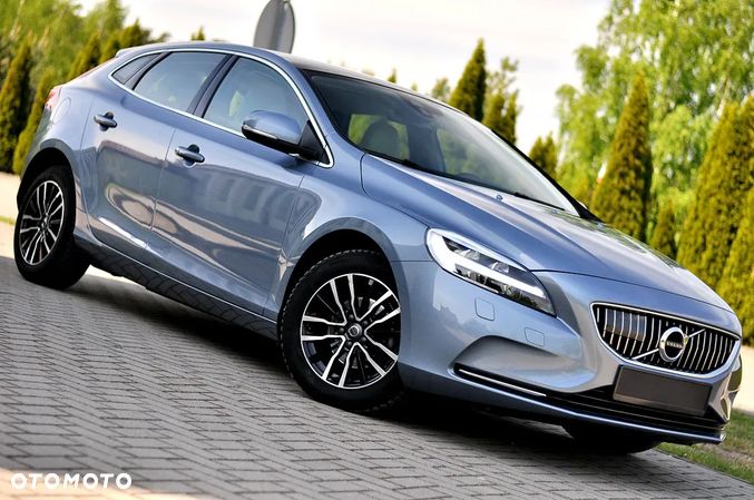 Volvo V40 D2 Inscription - 1