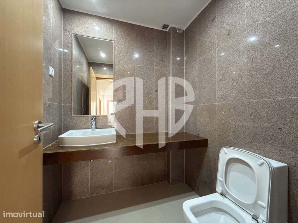 Moradia Geminada T4 // Condominio - Aldeia de Irmãos / Azeitão-16