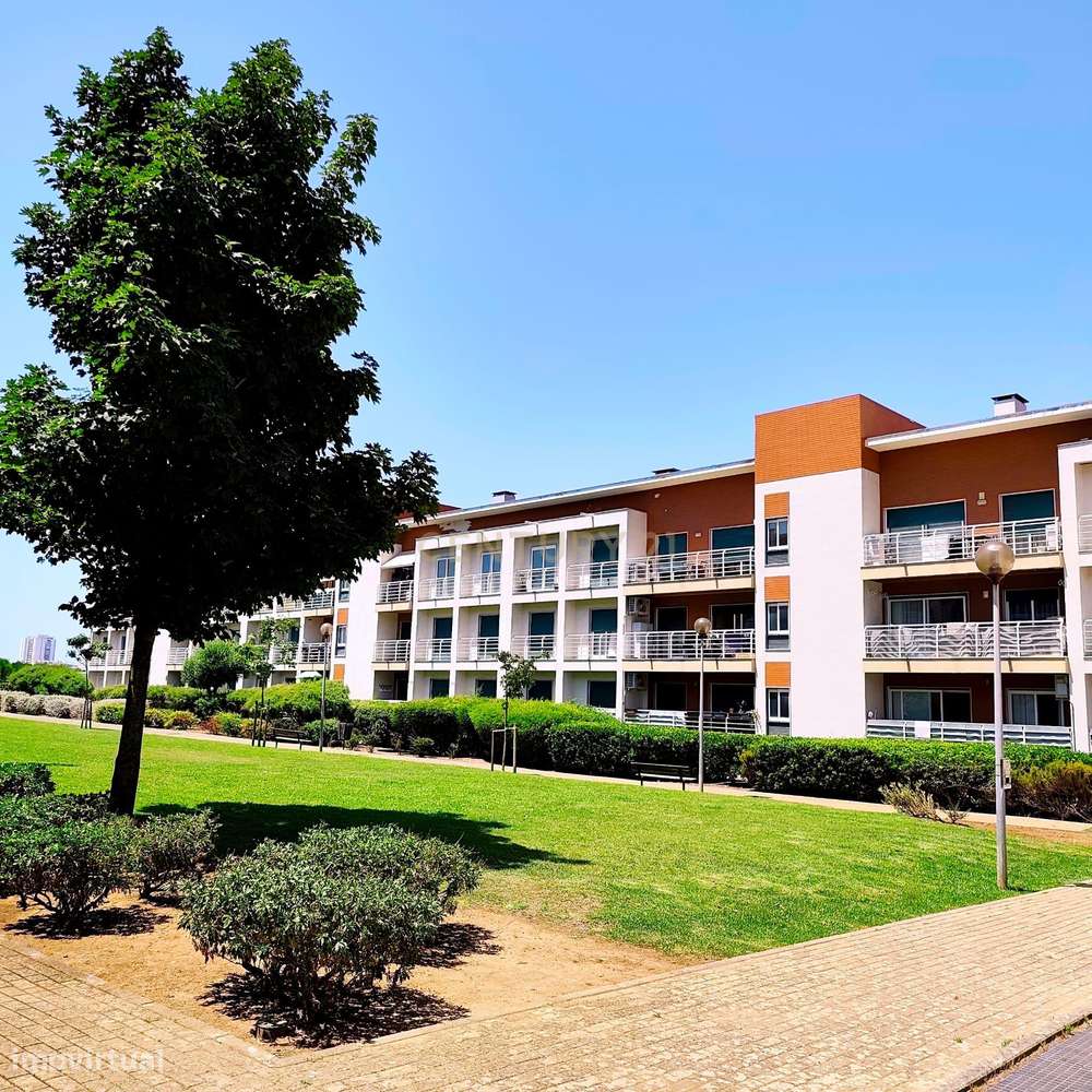 Apartamento T3 com 2 Box e 2 Suítes. Vista Panorâmica em Oeiras-28