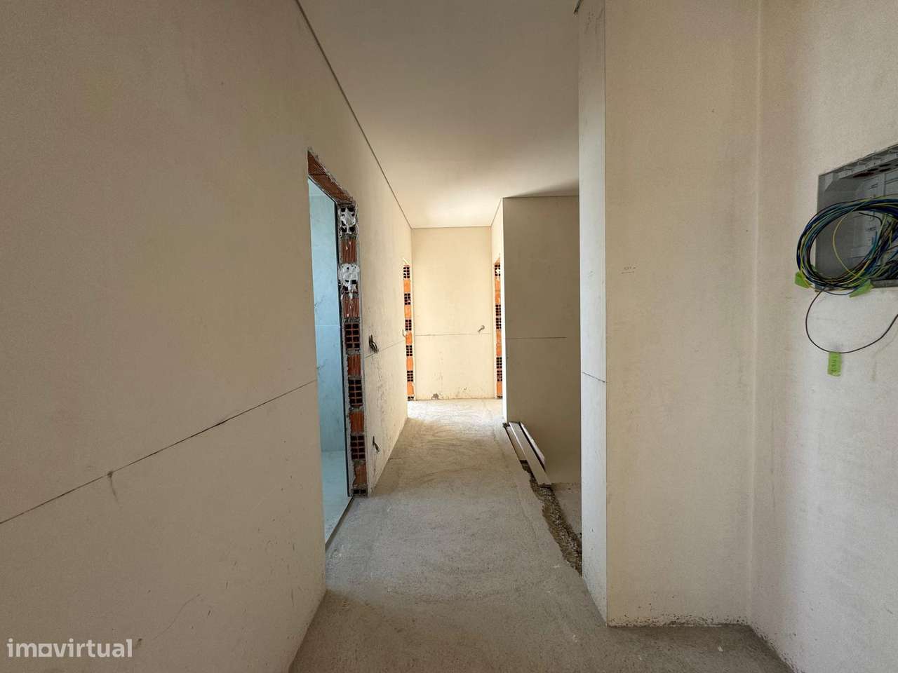 Moradia T3+1 em construção com excelente localização - Exclusivo-6