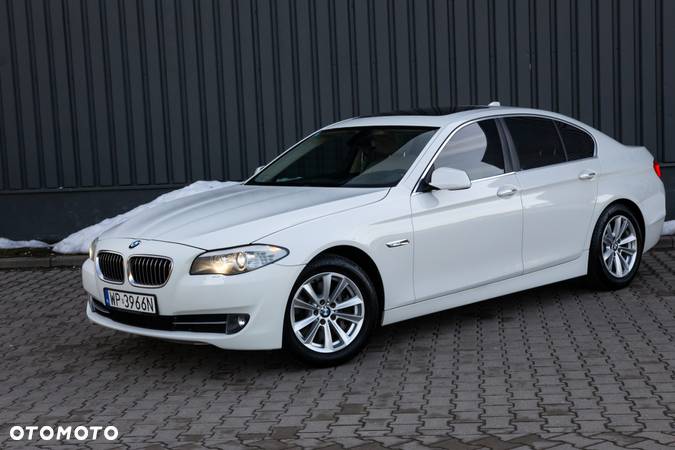 BMW Seria 5 535i xDrive - 29