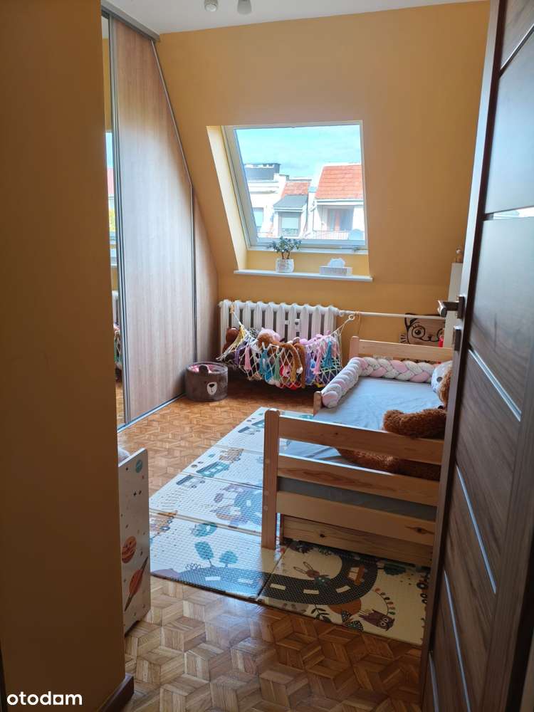 Mieszkanie ul. E. Zoli Oporów , 3 pokoje , piwnica, po remoncie !-8