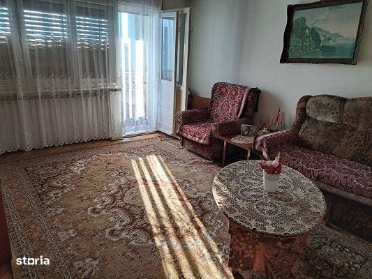 cv 114 Al.Odobescu, apartament 4 camere decomandat +Boxa beci