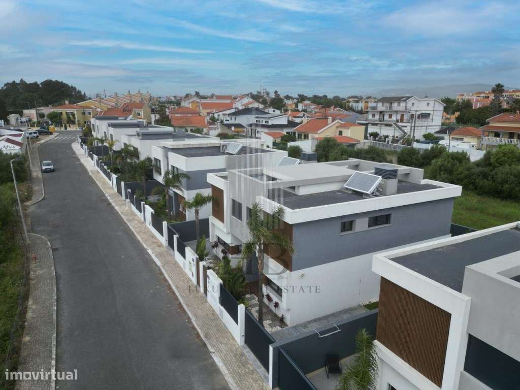 Moradia T3 com Jardim em Bicesse | Cascais-38