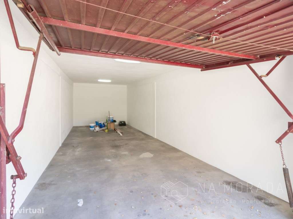 Apartamento T4 renovado para venda em Escapães, Santa Maria da Feira-20