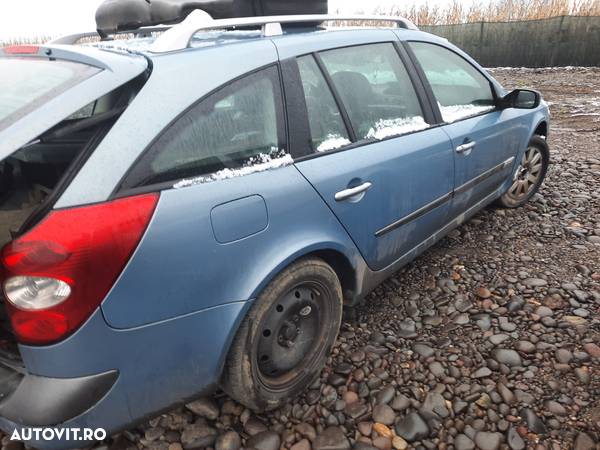 Dezmembrez Renault Laguna 2 - 3