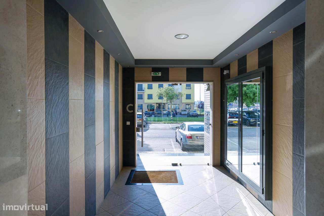 Apartamento T3 na Praça da Concórdia, Montijo - Grande imagem: 5/39