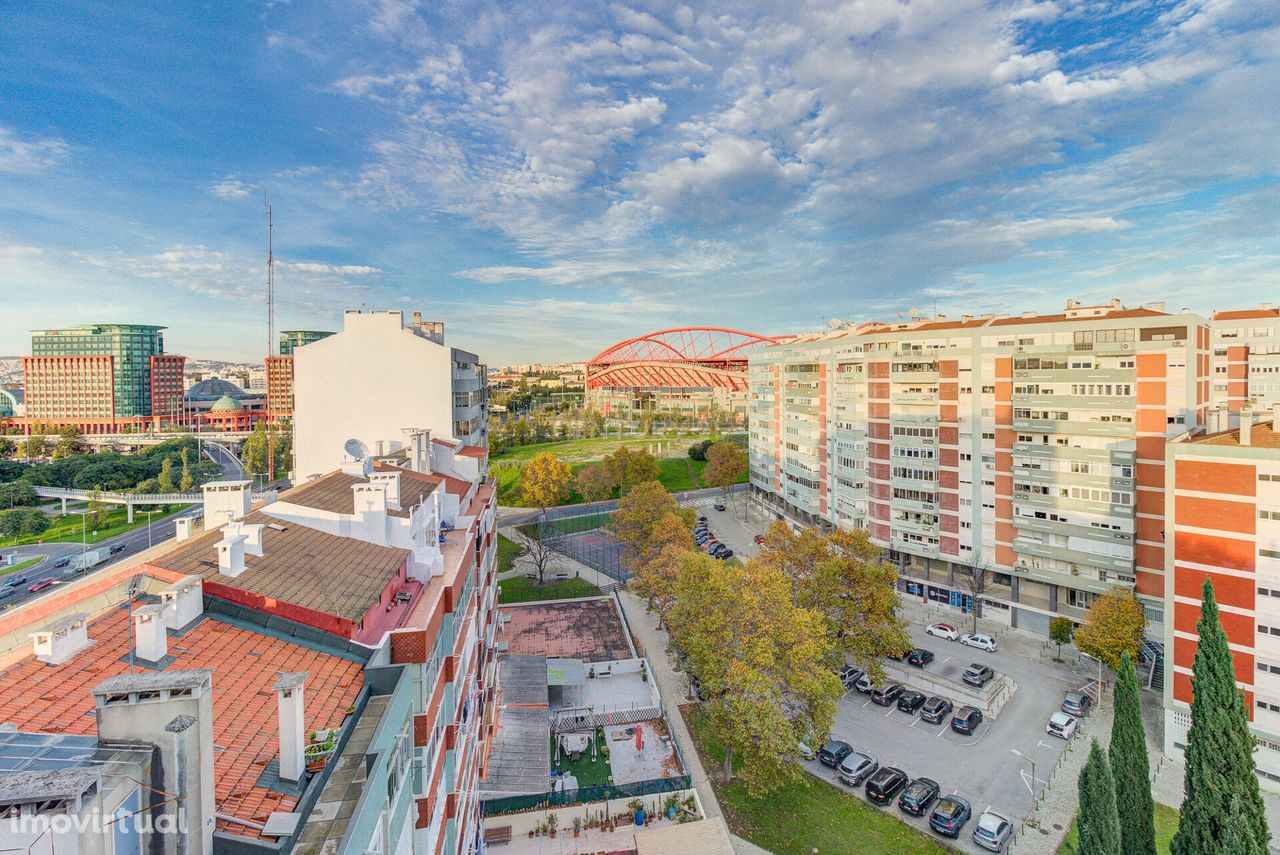 T2 em S Domingos de Benfica com lugar de Garagem (junto ao Califa)