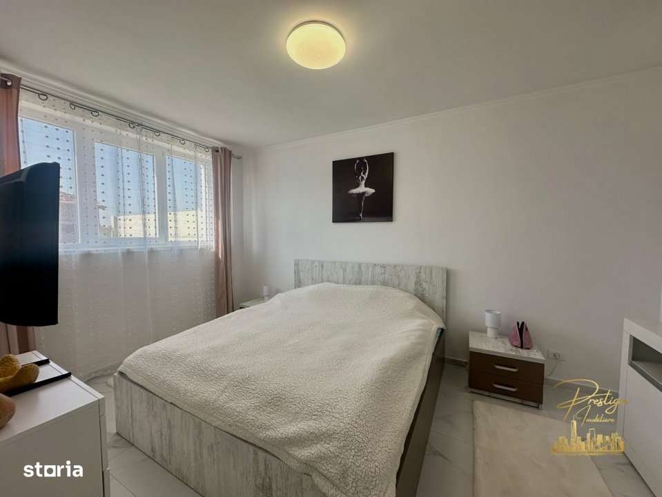 Casa cocheta cu 3 camere si garaj de vanzare in Nojorid - Bihor - Imagine principală: 4/18