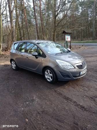 Opel Meriva 1.7 CDTI Cosmo - 1