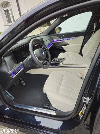 BMW i7 eDrive50 - 20