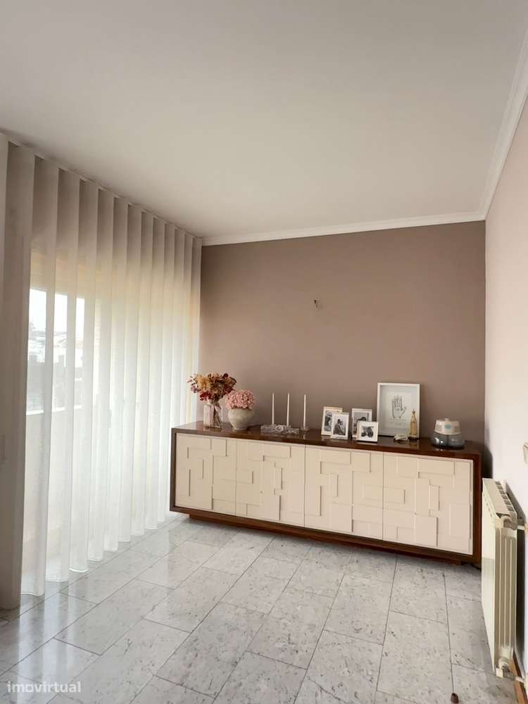 Excepcional Apartamento T4 Dúplex, Nogueira da Maia-6