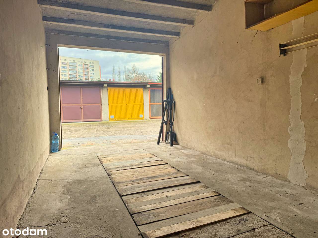 GARAŻ MUROWANY Z KANAŁEM | Nowosądecka | Prąd | BEZPIECZEŃSTWO AUTA-4