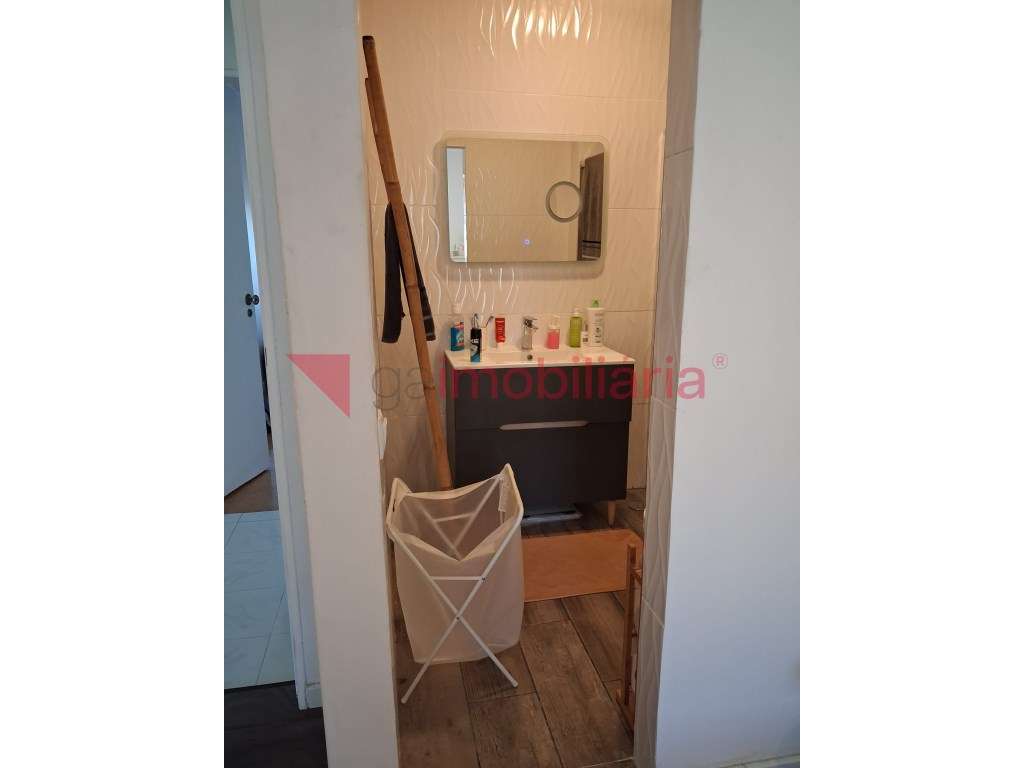 Apartamento T3 no Centro de Arruda dos Vinhos-24