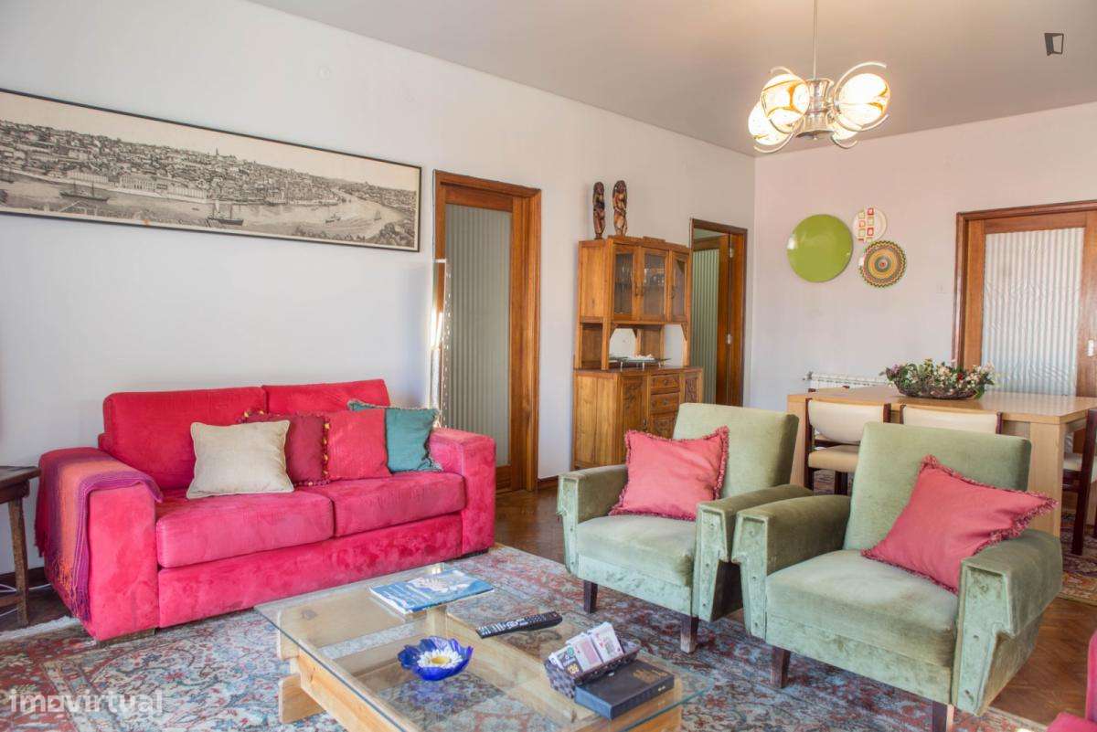 Quarto - localizado em Paranhos Porto - Grande imagem: 5/44