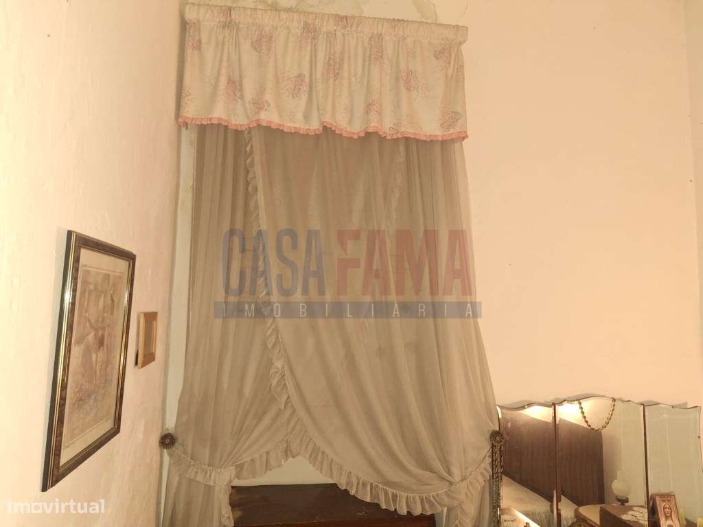 Moradia T5 histórica no coração de Silves, Faro-14