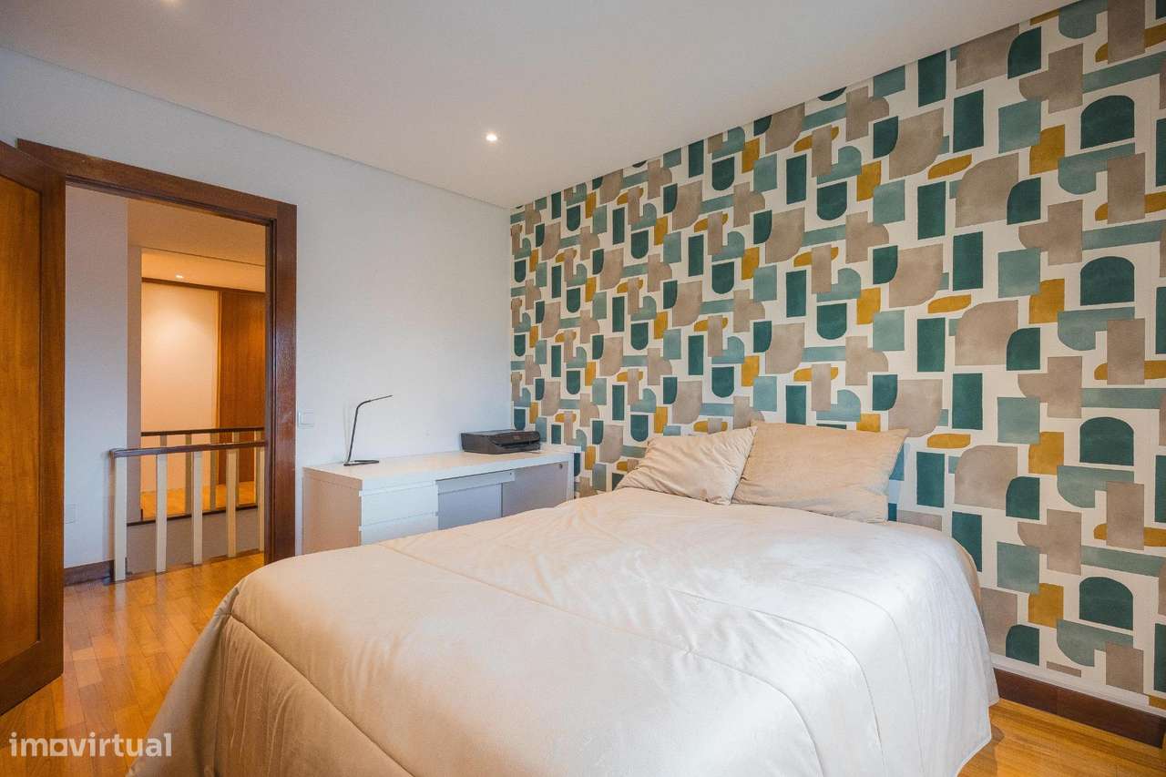 Apartamento Duplex Remodelado – Rotunda do Lavrador, Maia-25