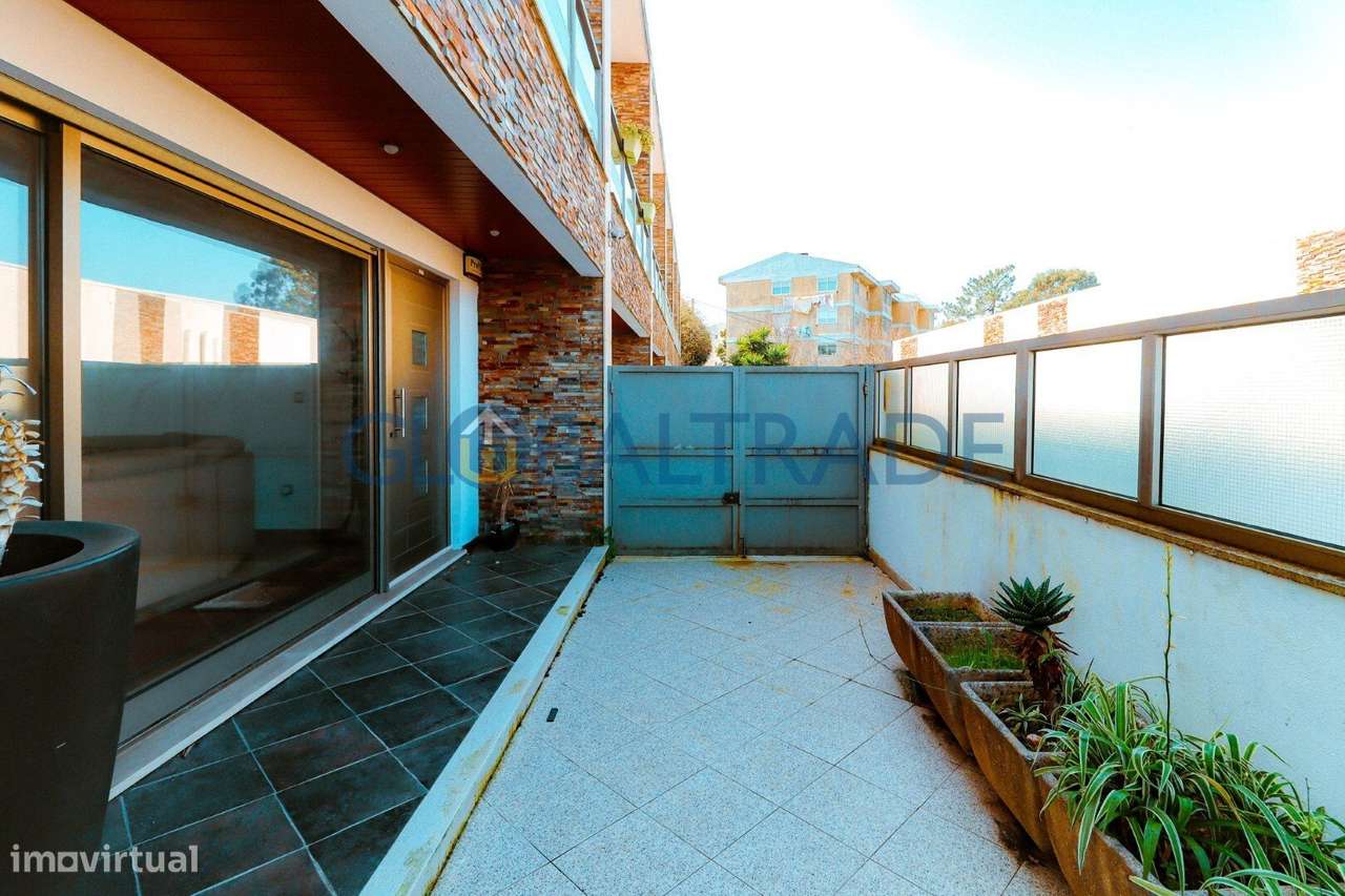 Moradia T3 com Terraço em Valbom-8