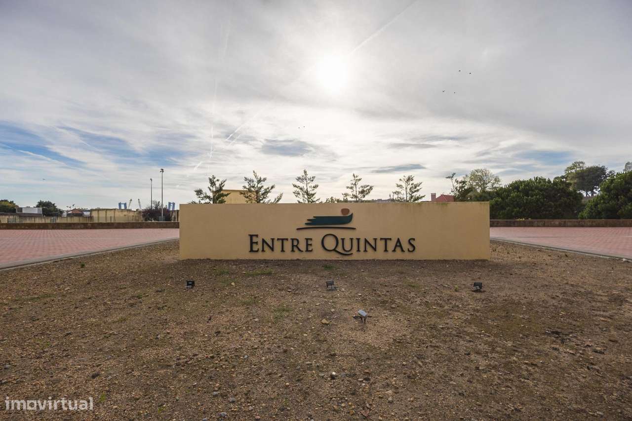 Apartamento T3  no Condomínio Fechado “Entre Quintas” –...-46