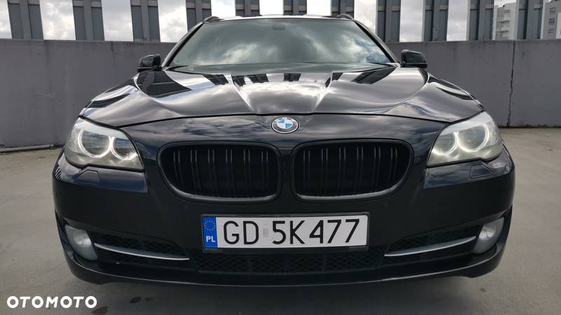 BMW Seria 5 520d Touring - 6