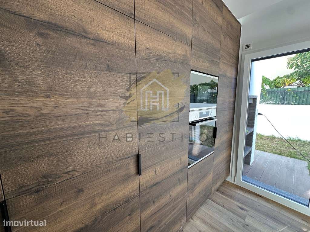 Moradia Isolada T3 Com Piscina-6