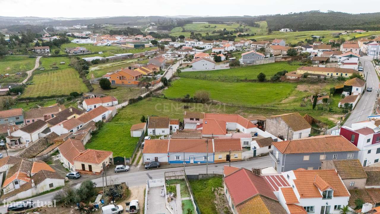 MORADIA TÉRREA T3 + SÓTÃO A 10 MINUTOS DA CIDADE - Grande imagem: 2/33